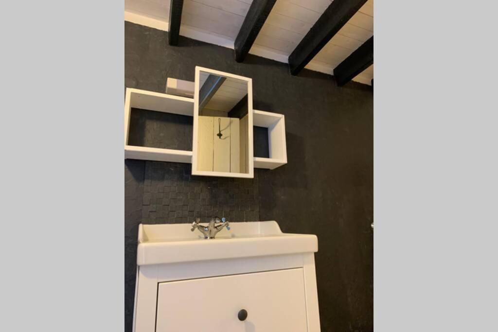Petit Loft Intra-muros Apartment